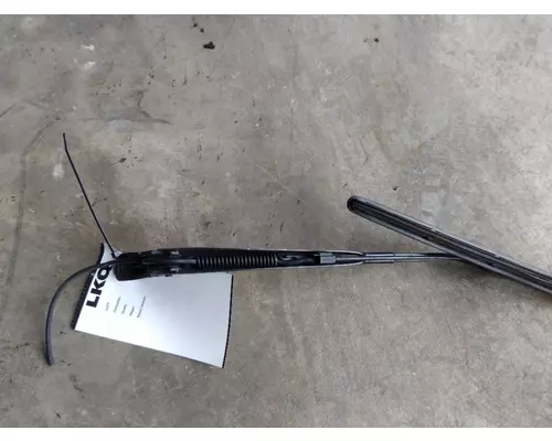 FREIGHTLINER CASCADIA 126 WINDSHIELD WIPER ARM