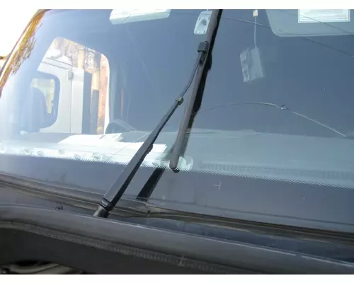 FREIGHTLINER CASCADIA 126 WINDSHIELD WIPER ARM