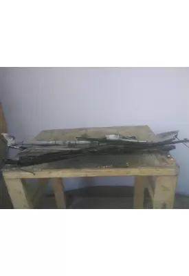 FREIGHTLINER CASCADIA 126 WINDSHIELD WIPER ASSEMBLY