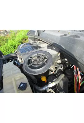 FREIGHTLINER CASCADIA 132 AIR CLEANER