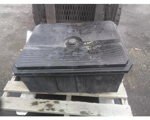 FREIGHTLINER CASCADIA 132 BATTERY BOX