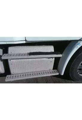 FREIGHTLINER CASCADIA 132 DPF COVER