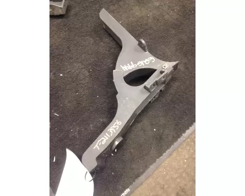 FREIGHTLINER CASCADIA 132 FENDER BRACKETMOUNT