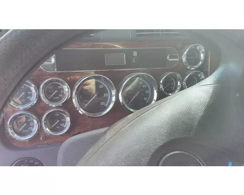 FREIGHTLINER CASCADIA 132 GAUGE CLUSTER