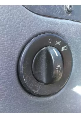 FREIGHTLINER CASCADIA 132 HEADLAMP SWITCH