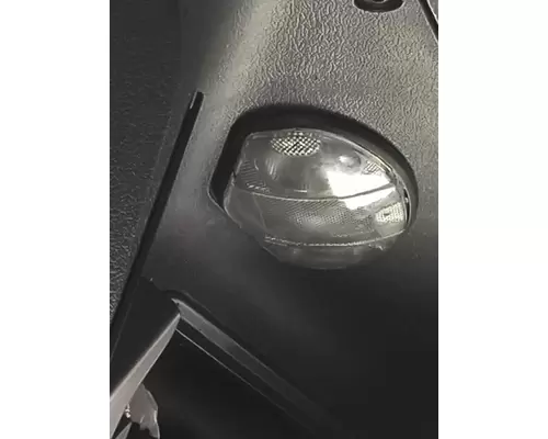 FREIGHTLINER CASCADIA 132 INTERIOR CAB LIGHT