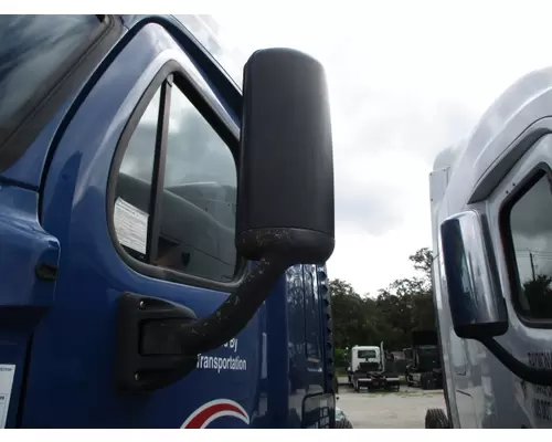 FREIGHTLINER CASCADIA 132 MIRROR ASSEMBLY CABDOOR