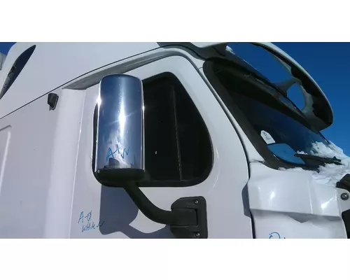 FREIGHTLINER CASCADIA 132 MIRROR ASSEMBLY CABDOOR