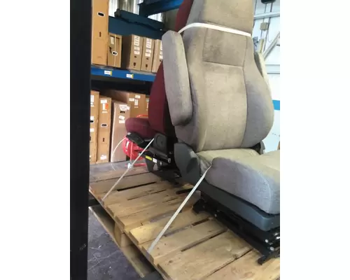 FREIGHTLINER CASCADIA 132 SEAT, FRONT