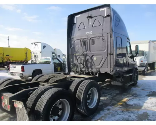 FREIGHTLINER CASCADIA 132 WHOLE TRUCK FOR RESALE