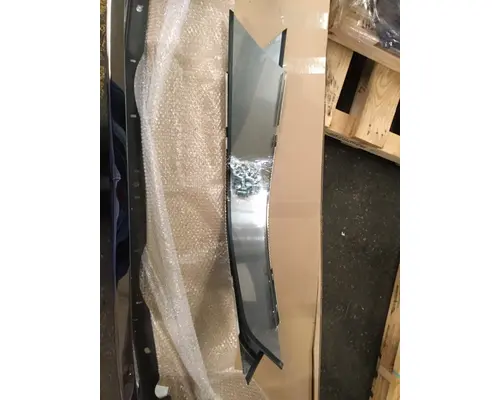 FREIGHTLINER CASCADIA 2007-2018 BUMPER ASSEMBLY, FRONT