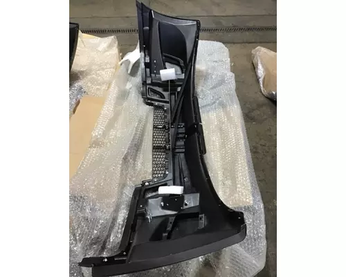 FREIGHTLINER CASCADIA 2007-2025 BUMPER ASSEMBLY, FRONT