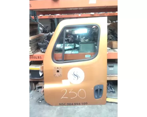 FREIGHTLINER CASCADIA 2008-2018 DOOR ASSEMBLY, FRONT