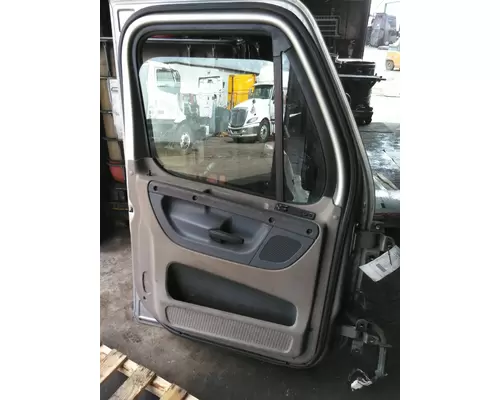 FREIGHTLINER CASCADIA 2008-2018 DOOR ASSEMBLY, FRONT