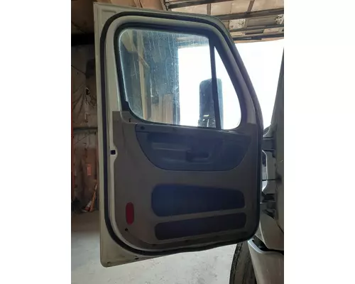 FREIGHTLINER CASCADIA 2008-2018 DOOR ASSEMBLY, FRONT