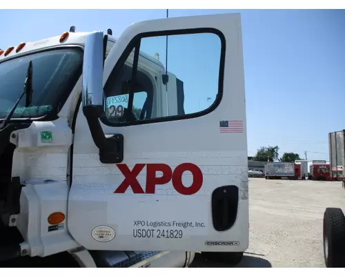 FREIGHTLINER CASCADIA 2008-2018 DOOR ASSEMBLY, FRONT