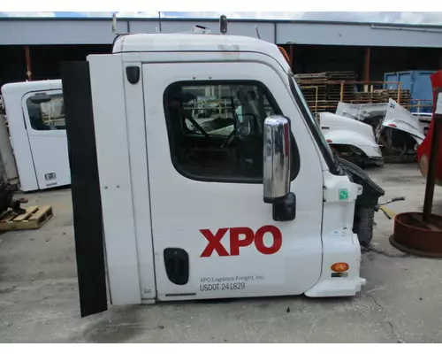 FREIGHTLINER CASCADIA 2008-2018 DOOR ASSEMBLY, FRONT