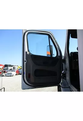 FREIGHTLINER CASCADIA 2008-2018 DOOR ASSEMBLY, FRONT