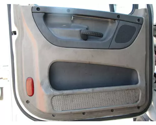 FREIGHTLINER CASCADIA 2008-2018 DOOR ASSEMBLY, FRONT