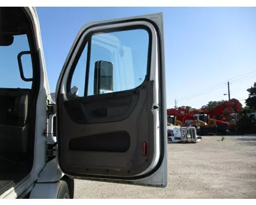 FREIGHTLINER CASCADIA 2008-2018 DOOR ASSEMBLY, FRONT
