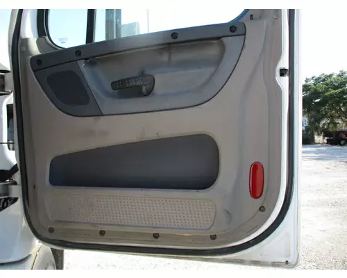 FREIGHTLINER CASCADIA 2008-2018 DOOR ASSEMBLY, FRONT