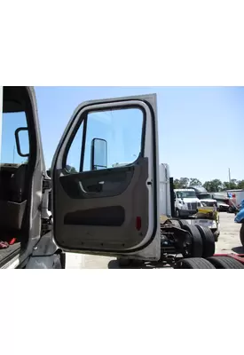 FREIGHTLINER CASCADIA 2008-2018 DOOR ASSEMBLY, FRONT