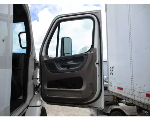 FREIGHTLINER CASCADIA 2008-2018 DOOR ASSEMBLY, FRONT