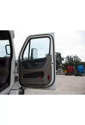 FREIGHTLINER CASCADIA 2008-2018 DOOR ASSEMBLY, FRONT