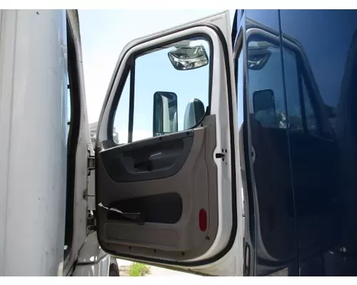 FREIGHTLINER CASCADIA 2008-2018 DOOR ASSEMBLY, FRONT