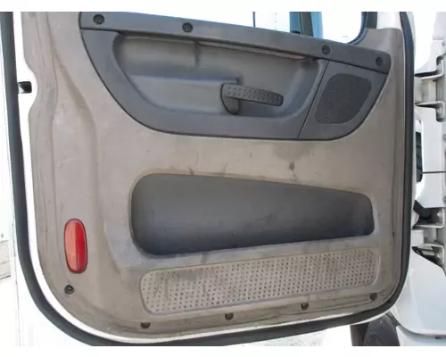 FREIGHTLINER CASCADIA 2008-2018 DOOR ASSEMBLY, FRONT