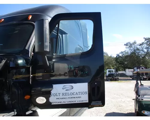 FREIGHTLINER CASCADIA 2008-2018 DOOR ASSEMBLY, FRONT