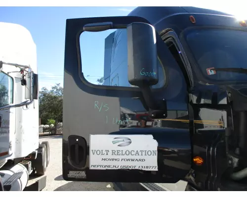 FREIGHTLINER CASCADIA 2008-2018 DOOR ASSEMBLY, FRONT