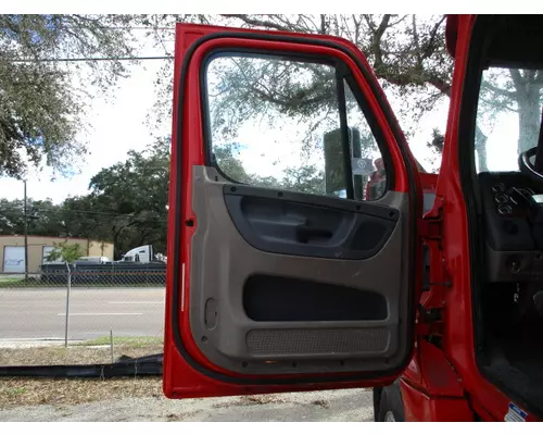 FREIGHTLINER CASCADIA 2008-2018 DOOR ASSEMBLY, FRONT