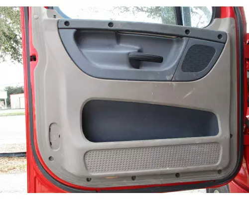 FREIGHTLINER CASCADIA 2008-2018 DOOR ASSEMBLY, FRONT