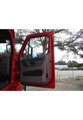 FREIGHTLINER CASCADIA 2008-2018 DOOR ASSEMBLY, FRONT