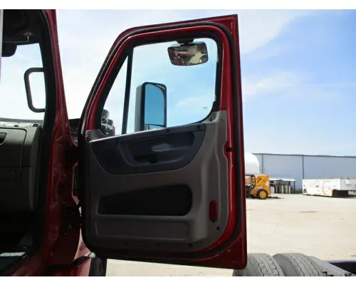 FREIGHTLINER CASCADIA 2008-2018 DOOR ASSEMBLY, FRONT