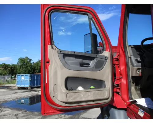 FREIGHTLINER CASCADIA 2008-2018 DOOR ASSEMBLY, FRONT