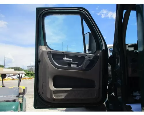 FREIGHTLINER CASCADIA 2008-2018 DOOR ASSEMBLY, FRONT
