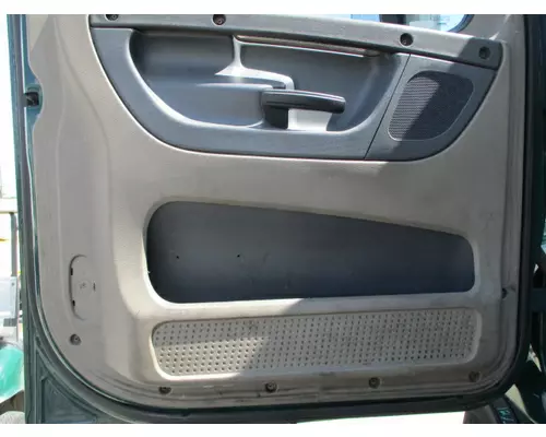 FREIGHTLINER CASCADIA 2008-2018 DOOR ASSEMBLY, FRONT
