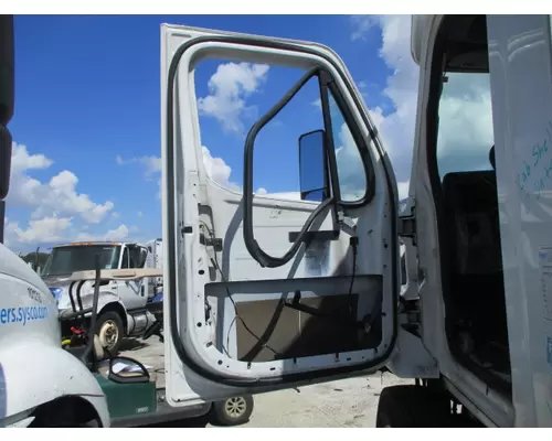FREIGHTLINER CASCADIA 2008-2018 DOOR ASSEMBLY, FRONT