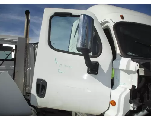 FREIGHTLINER CASCADIA 2008-2018 DOOR ASSEMBLY, FRONT