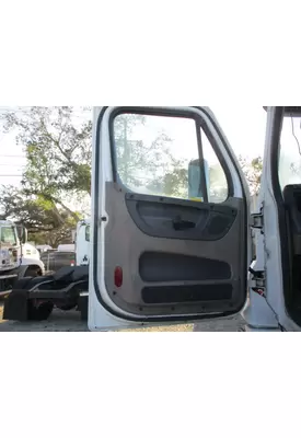 FREIGHTLINER CASCADIA 2008-2018 DOOR ASSEMBLY, FRONT