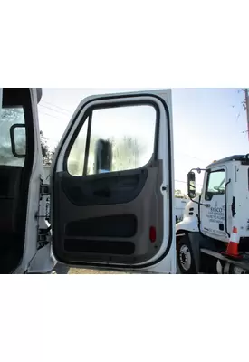 FREIGHTLINER CASCADIA 2008-2018 DOOR ASSEMBLY, FRONT