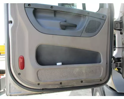 FREIGHTLINER CASCADIA 2008-2018 DOOR ASSEMBLY, FRONT