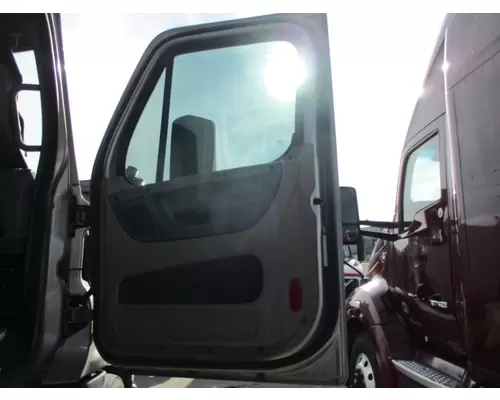 FREIGHTLINER CASCADIA 2008-2018 DOOR ASSEMBLY, FRONT