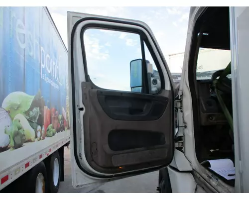 FREIGHTLINER CASCADIA 2008-2018 DOOR ASSEMBLY, FRONT