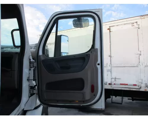 FREIGHTLINER CASCADIA 2008-2018 DOOR ASSEMBLY, FRONT