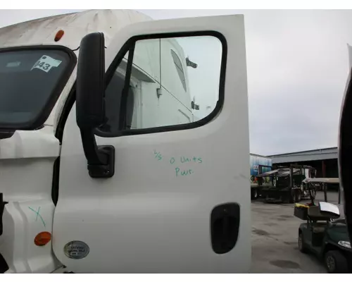 FREIGHTLINER CASCADIA 2008-2018 DOOR ASSEMBLY, FRONT