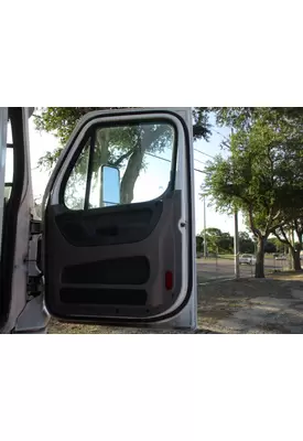 FREIGHTLINER CASCADIA 2008-2018 DOOR ASSEMBLY, FRONT