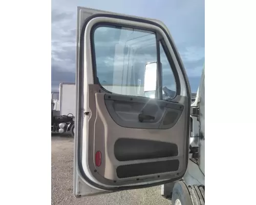 FREIGHTLINER CASCADIA 2008-2018 DOOR ASSEMBLY, FRONT